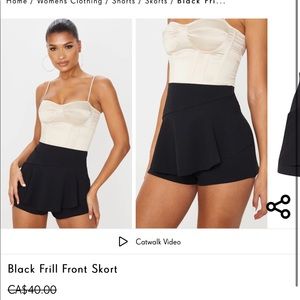 BLACK PRETTYLITTLETHING SKORT